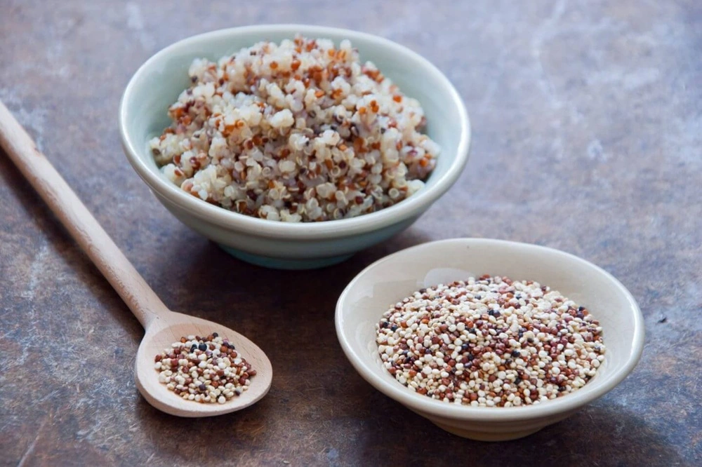 کینوا چیست؟ خواص، طرز پخت و نحوه مصرف برای لاغری